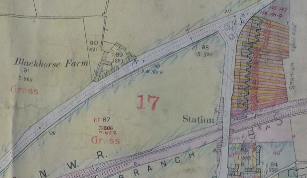 1910 Tax map of Great Linford, showing the location of The Black Horse Farm.