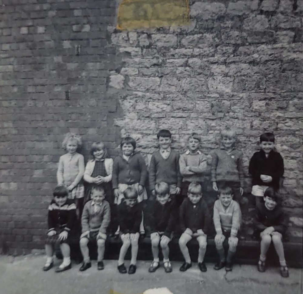 St. Andrews school Great Linford class photograph 1966.